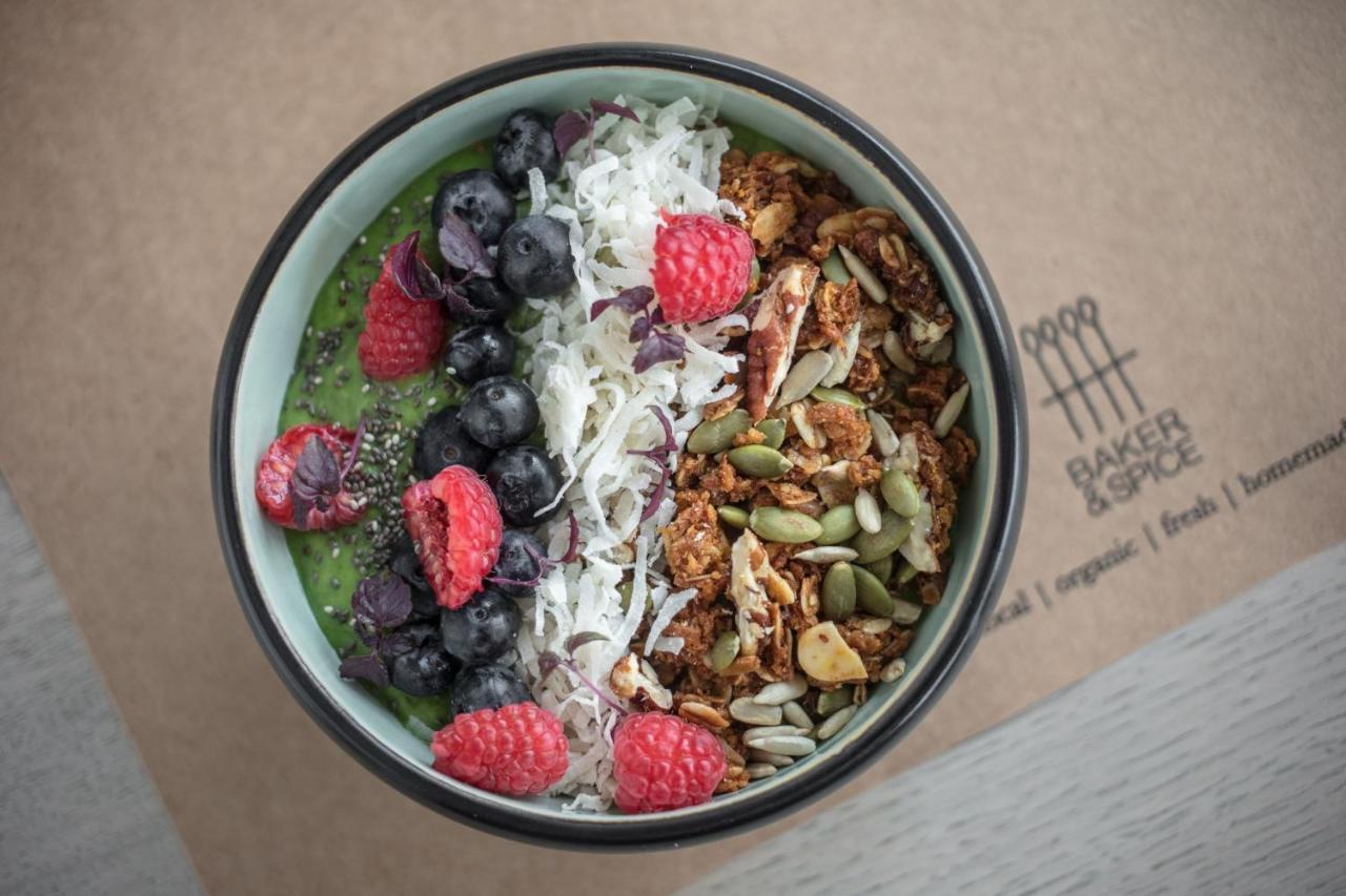Shirvan Hotel City Yard Jeddah Exterior photo A smoothie bowl