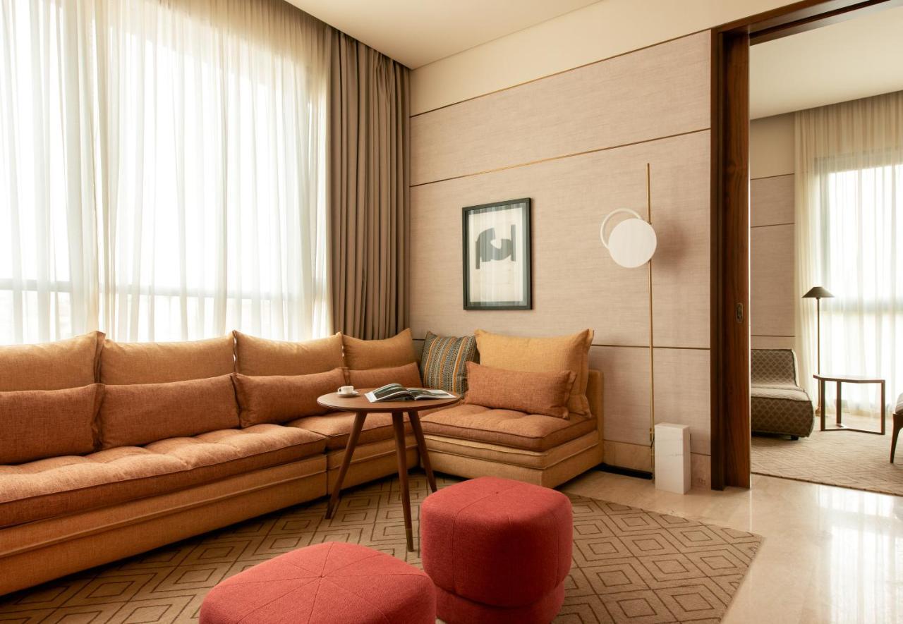 Shirvan Hotel City Yard Jeddah Exterior photo A living room at the hotel