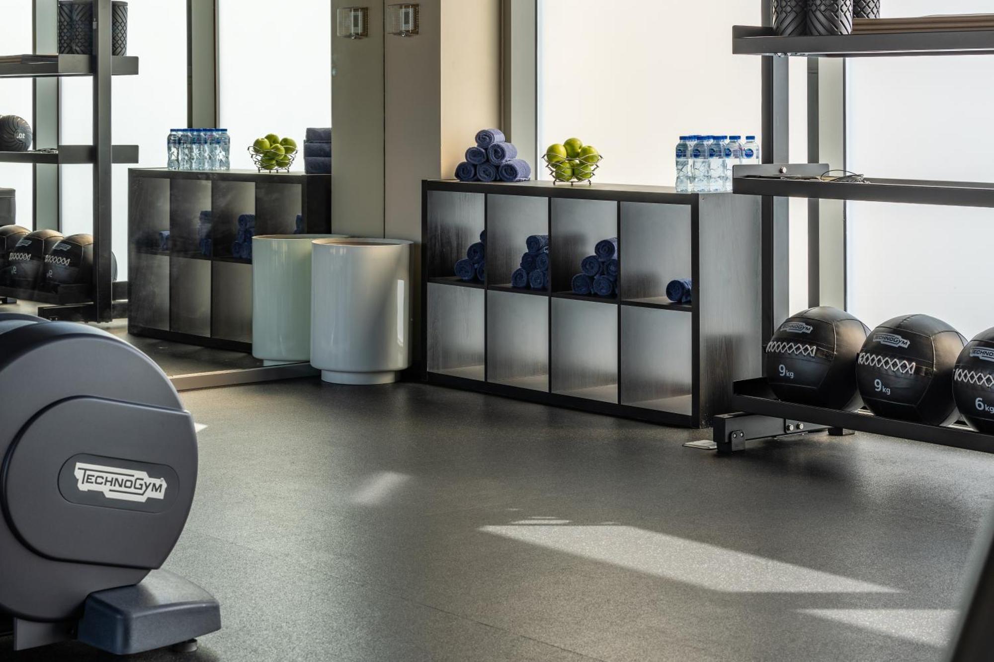 Shirvan Hotel City Yard Jeddah Exterior photo The gym at the hotel