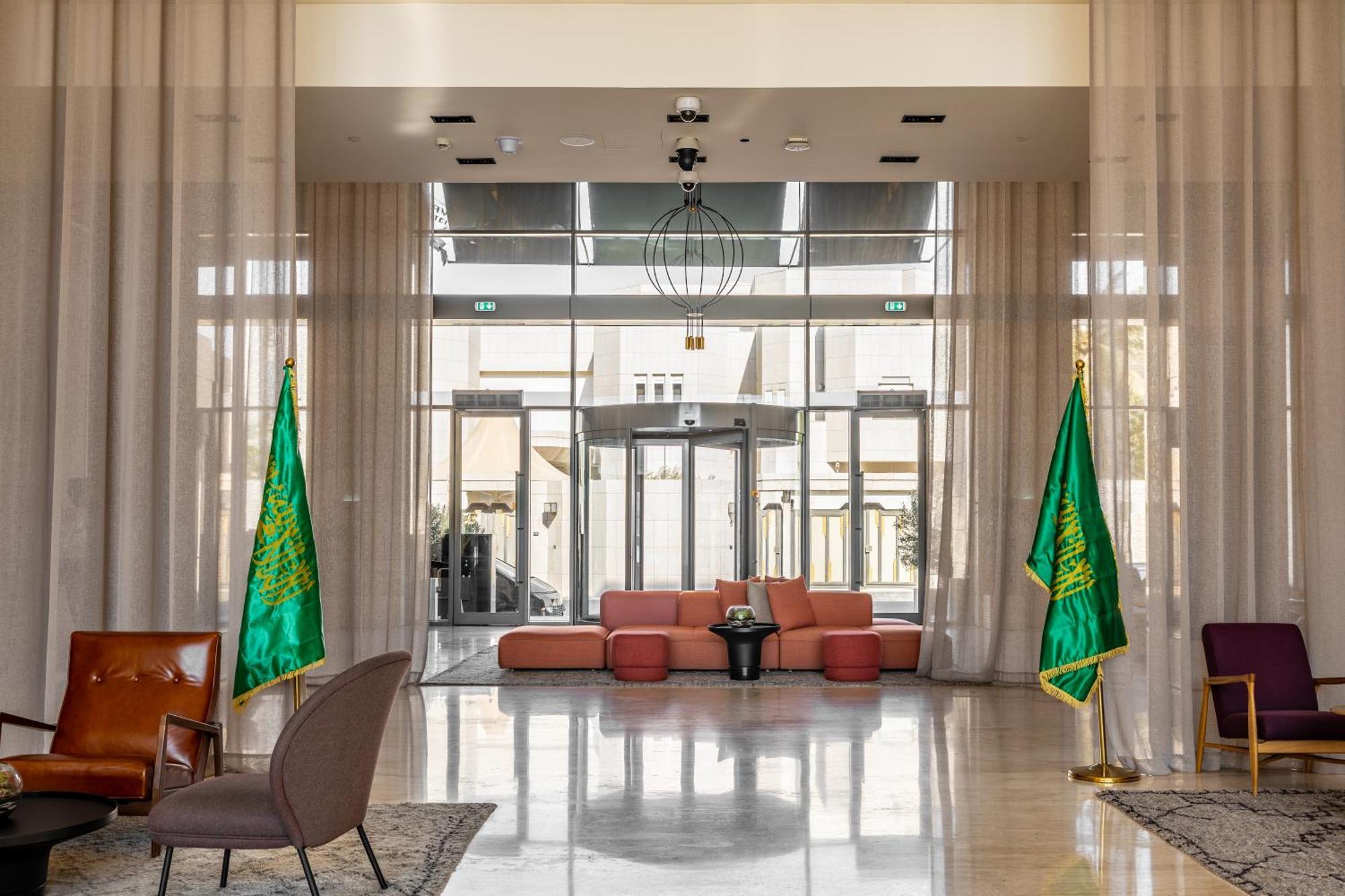 Shirvan Hotel City Yard Jeddah Exterior photo The lobby of the hotel