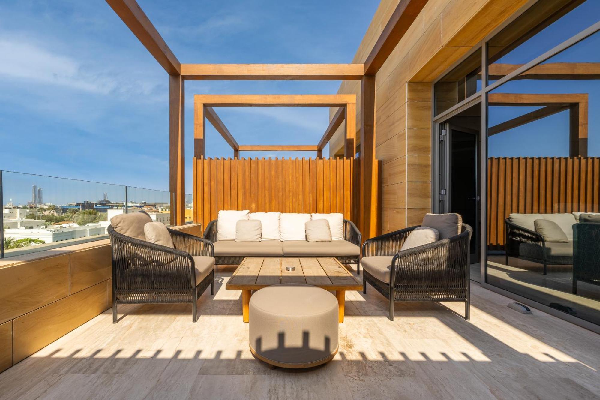 Shirvan Hotel City Yard Jeddah Exterior photo The Terrace